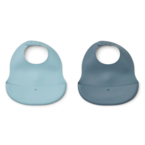 Liewood Ember Pack Of 2 Silicone Folding Bibs In Sea Whale / Whale Mix