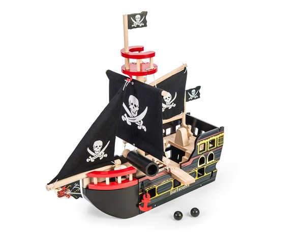 le-toy-van-barbarossa-pirate-ship-1