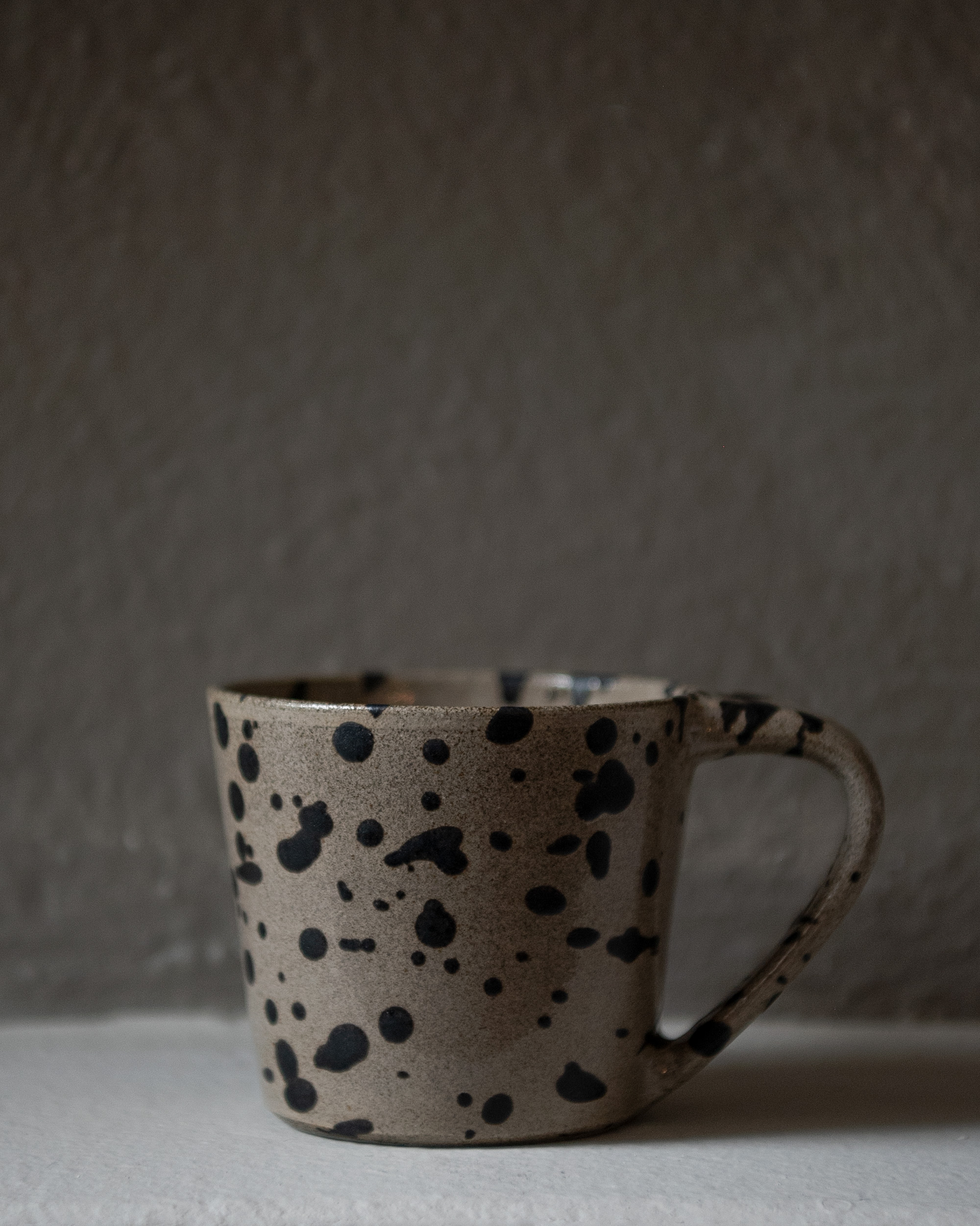 Erika Petersdotter Handmade ceramic cup Stänk