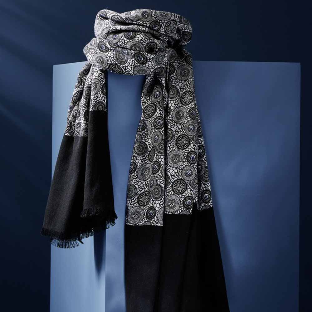 "hitachi" Organic Cotton Scarf