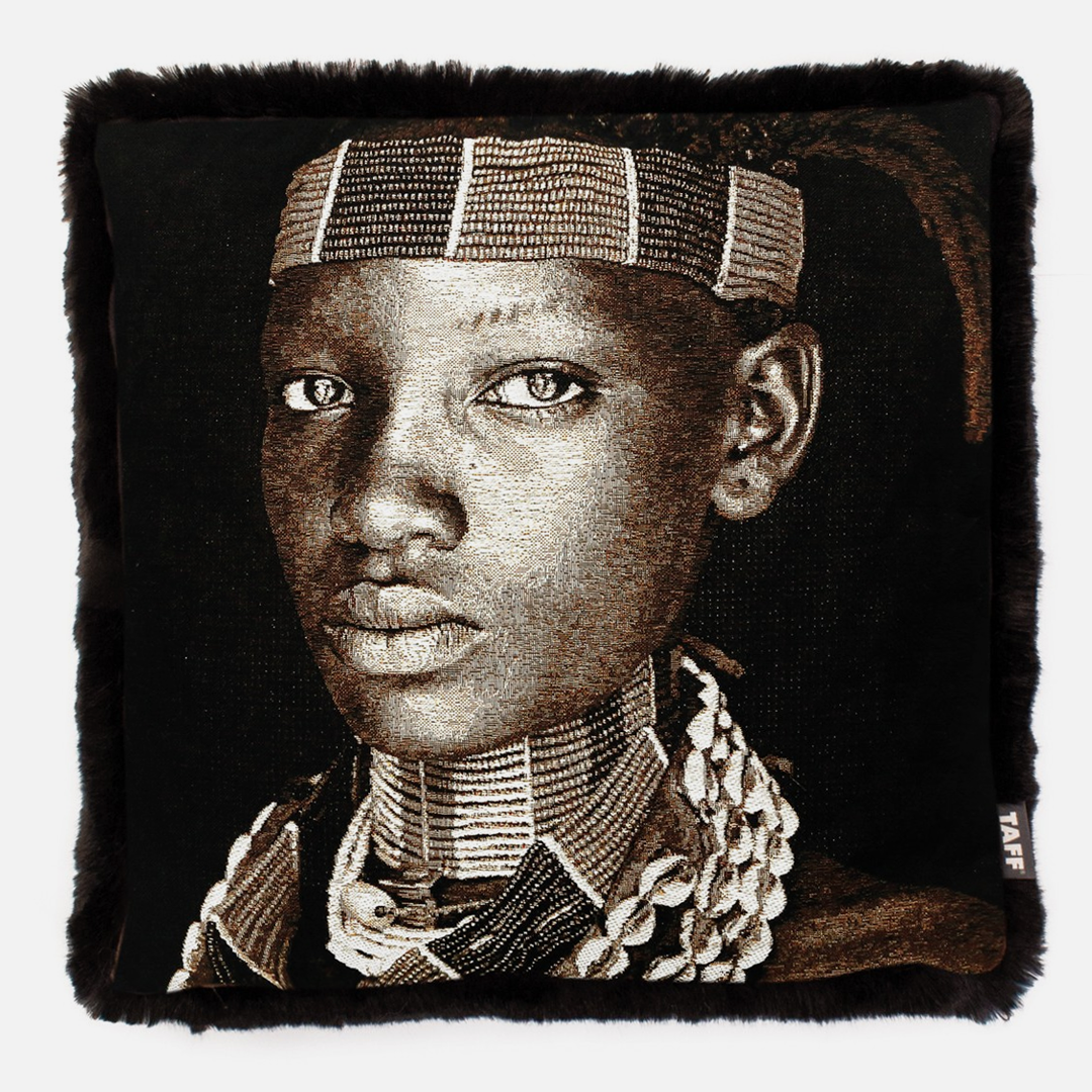 Thomas Albrecht Tapestry Art Cushion Hamar Lady – Ethiopia