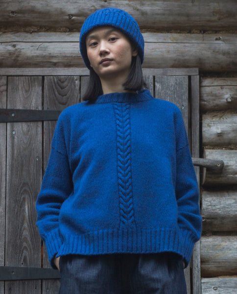 Beaumont Organic Aw23 Marney Lambswool Jumper In Cobalt