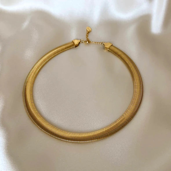 Anisa Sojka Flat Snake Necklace - Gold