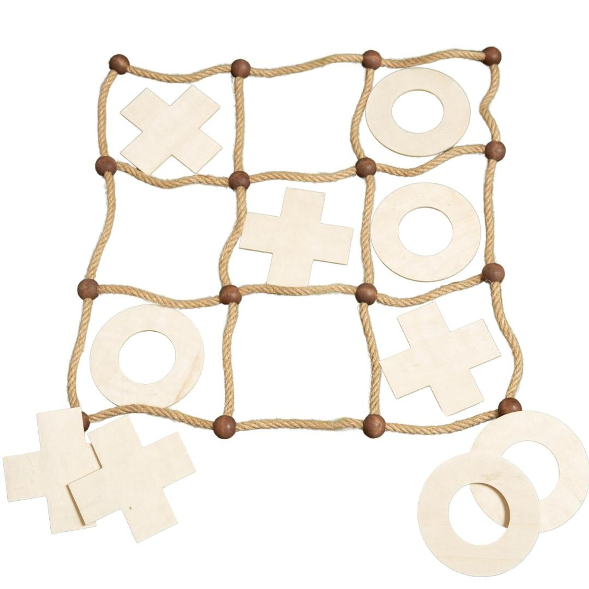 &Quirky Outdoor Tic Tac Toe Game