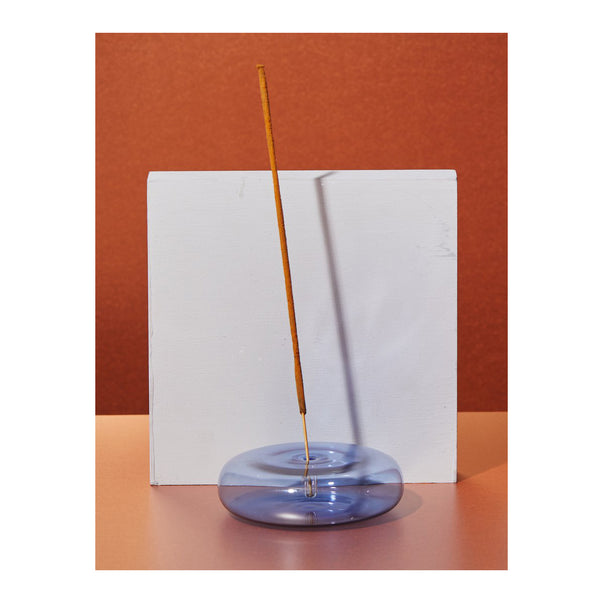 maegen-or-dimple-hand-blown-glass-incense-holder-or-blue