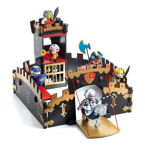 : Arty Toys - Ze Black Castle