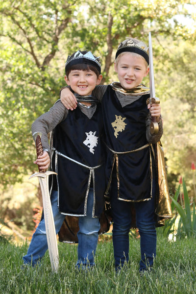 great pretenders Copy Of Copy Of Knight Set Gold With Tunic, Cape And Crown 9 - 10 Yrs
