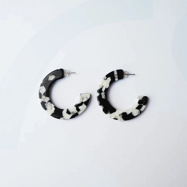 Pluma Midi Hoop Earring