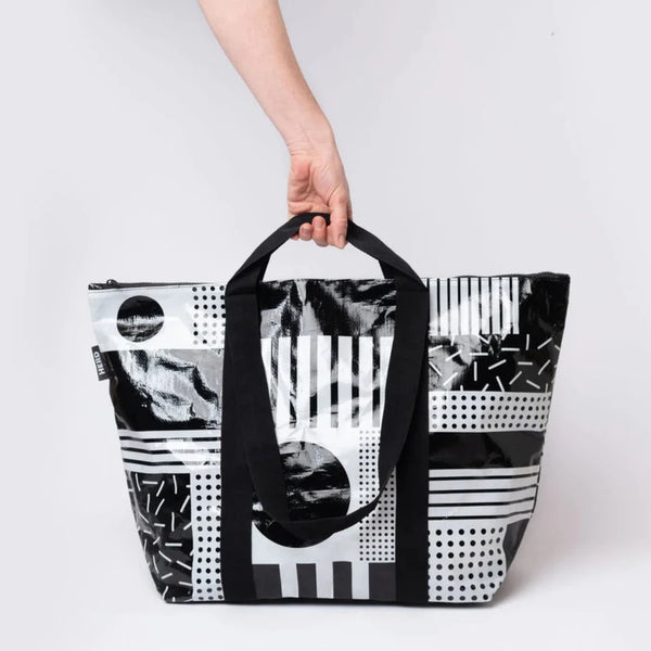 Mono Zipped Medium Tote Bag