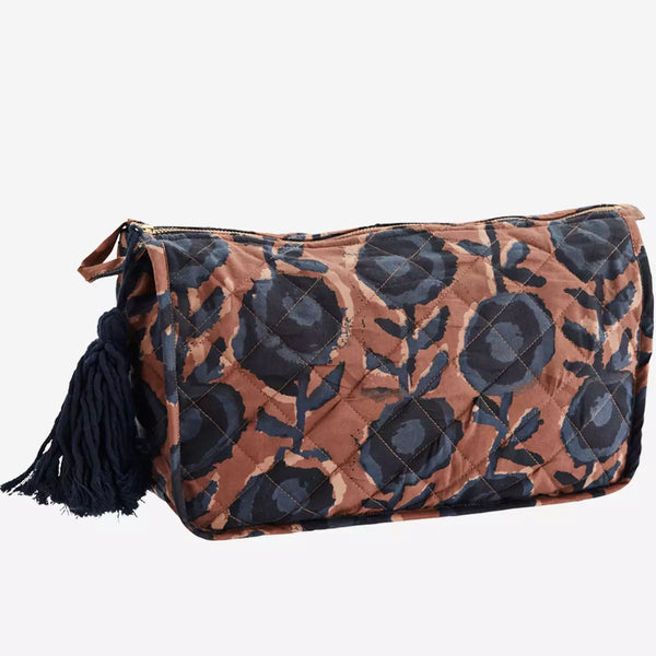 - Washbag With Tassel - Blue Flower