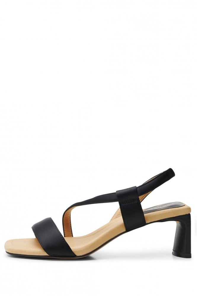 shoe-the-bear-sylvi-slingback-in-black