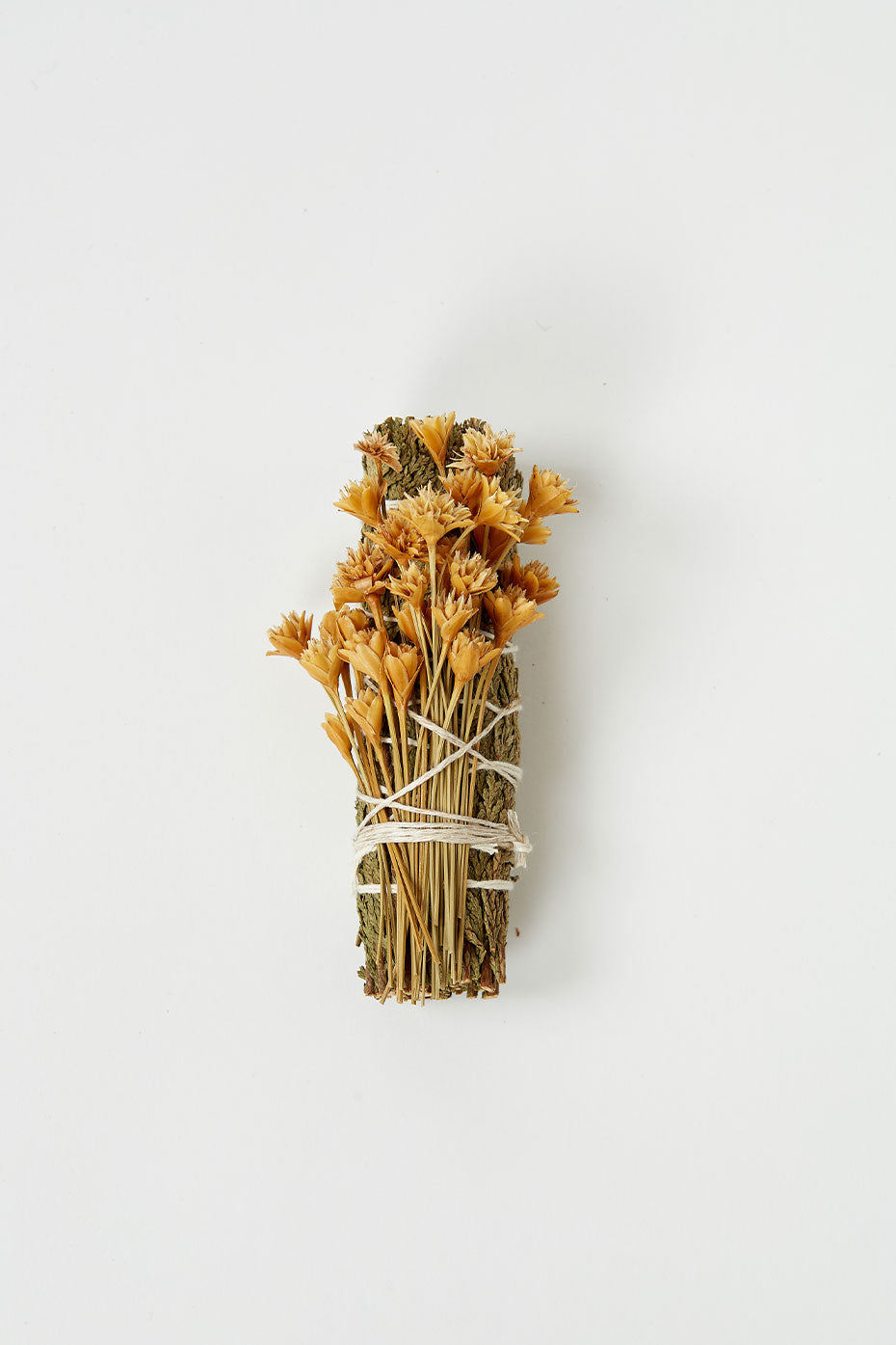 Parigotte Cedar Smudge With Flowers
