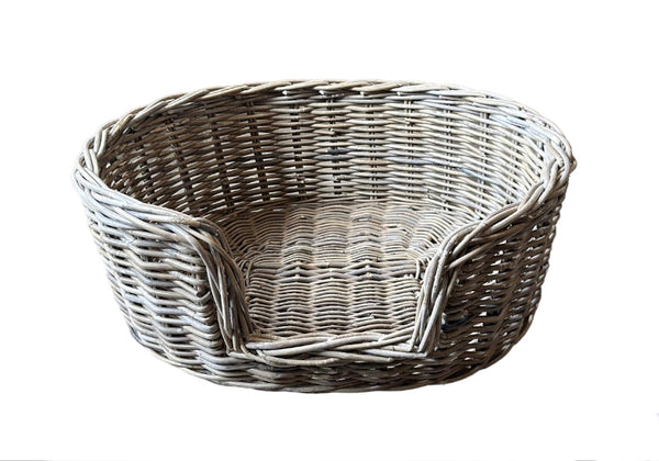 Bramley & White Kubu Rattan Oval Pet/Dog Basket - Medium