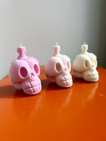 MISS KLECKLEY Flame Skull Candle
