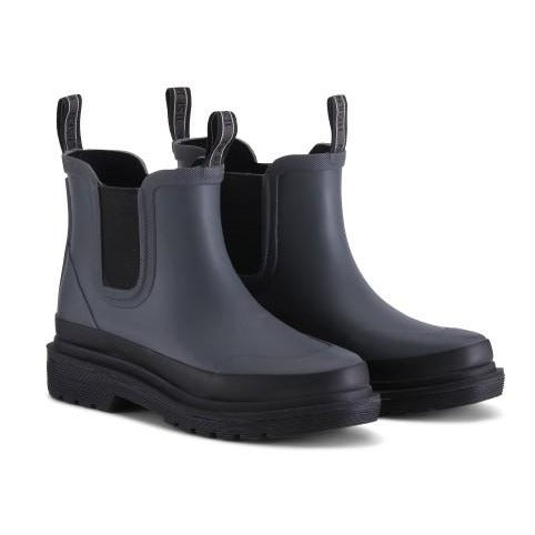 Short Dark Shadow Rubber Boots