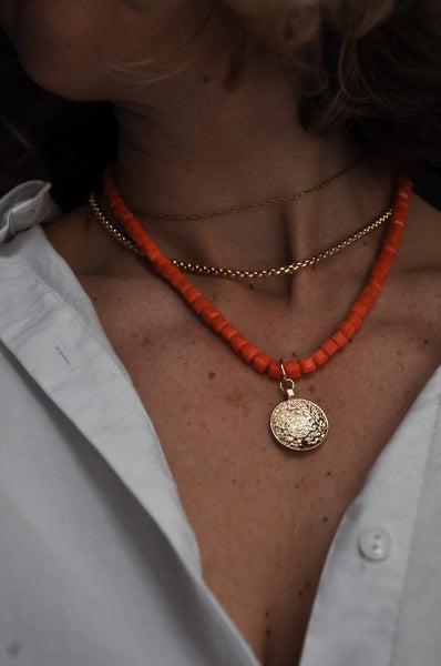bon bon fistral Red Beaded Necklace With Coin Pendent
