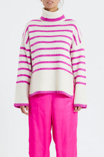 Avalon Turtleneck - Neon Pink