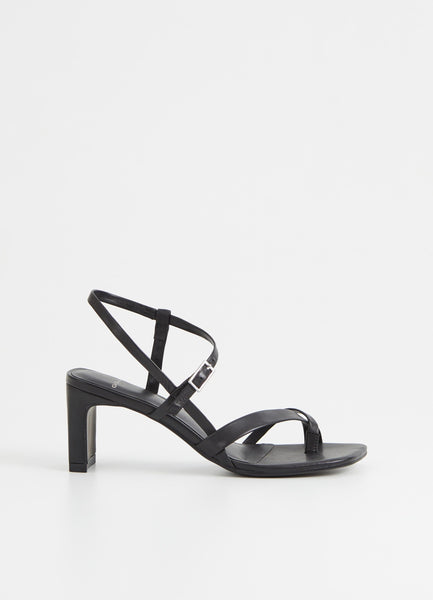 Luisa Sandal Black