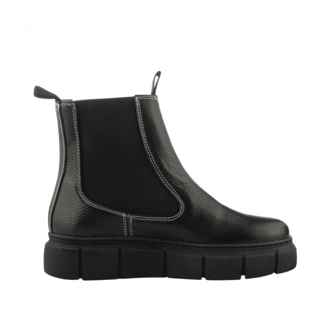 Black Tove Chelsea Boots