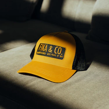 GORRA YELLOW IS THE NEW BLACK