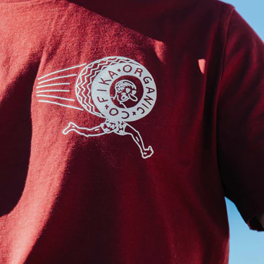 CAMISETA BURGUNDY ORGANIC