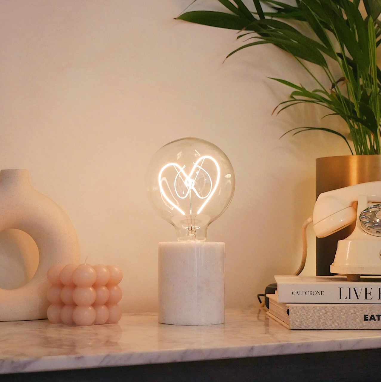 Steepletone Heart Led Light Bulb