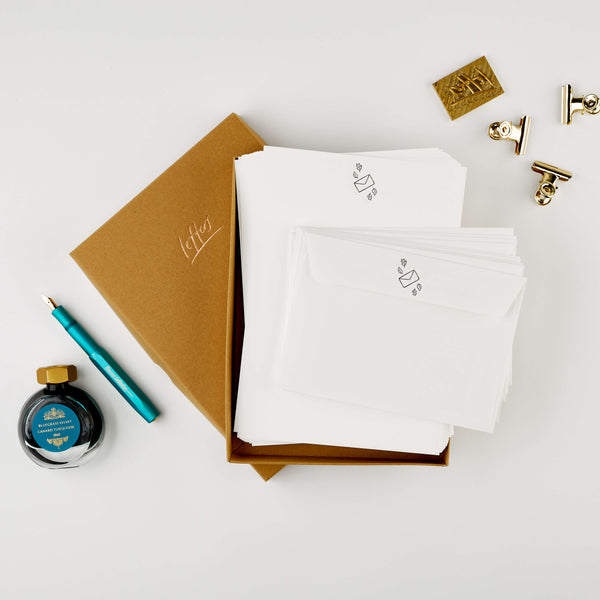 Hunter Paper Co. Envelope Letter Writing Set