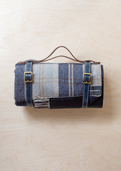 TBCo - Recycled Wool Picnic Blanket - Bannockbane Silver - Navy Recycled Handle