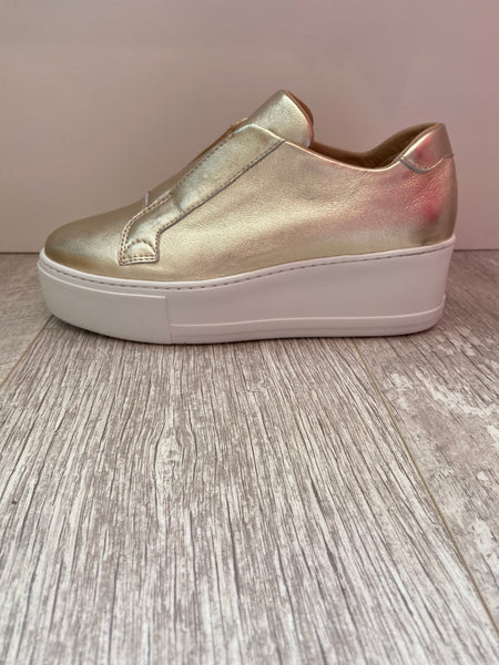 Donna Lei Slip On Trainers In Gold