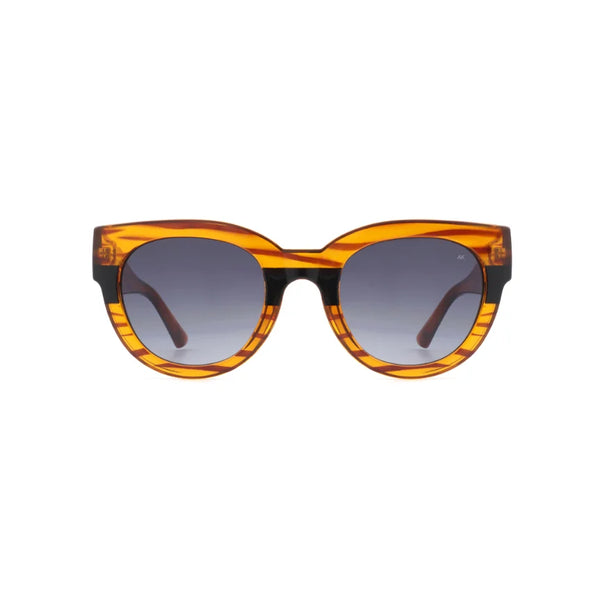 a-kjaerbede-lilly-sunglasses-in-light-brown-stripe