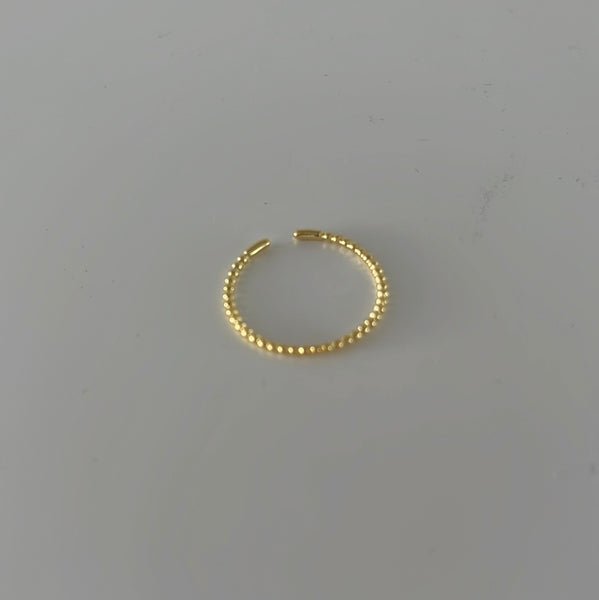 anorak-gold-plated-sterling-silver-twist-ring-adjustable