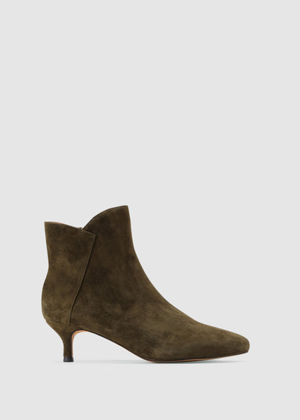 shoe-the-bear-womens-saga-low-heel-suede-boots-in-khaki