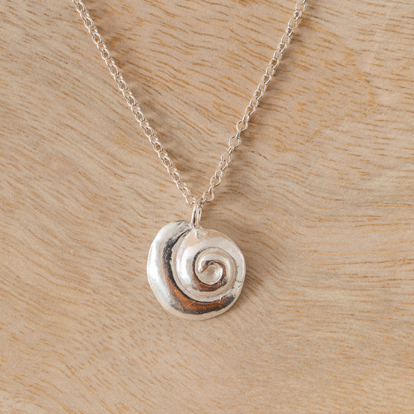Hannah Bourn Periwinkle Necklace - Silver