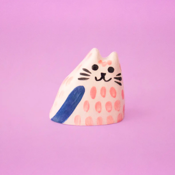 ana-seixas-ceramic-cat-sculpture-or-pink