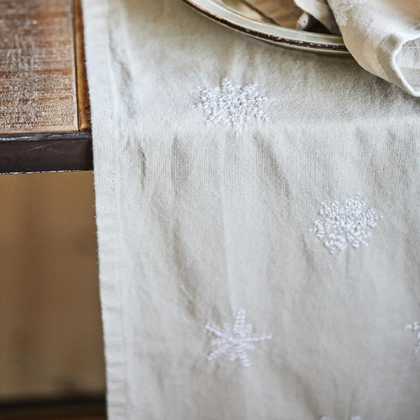 TUSKcollection Cotton Table Runner With Snowflake Embroidery