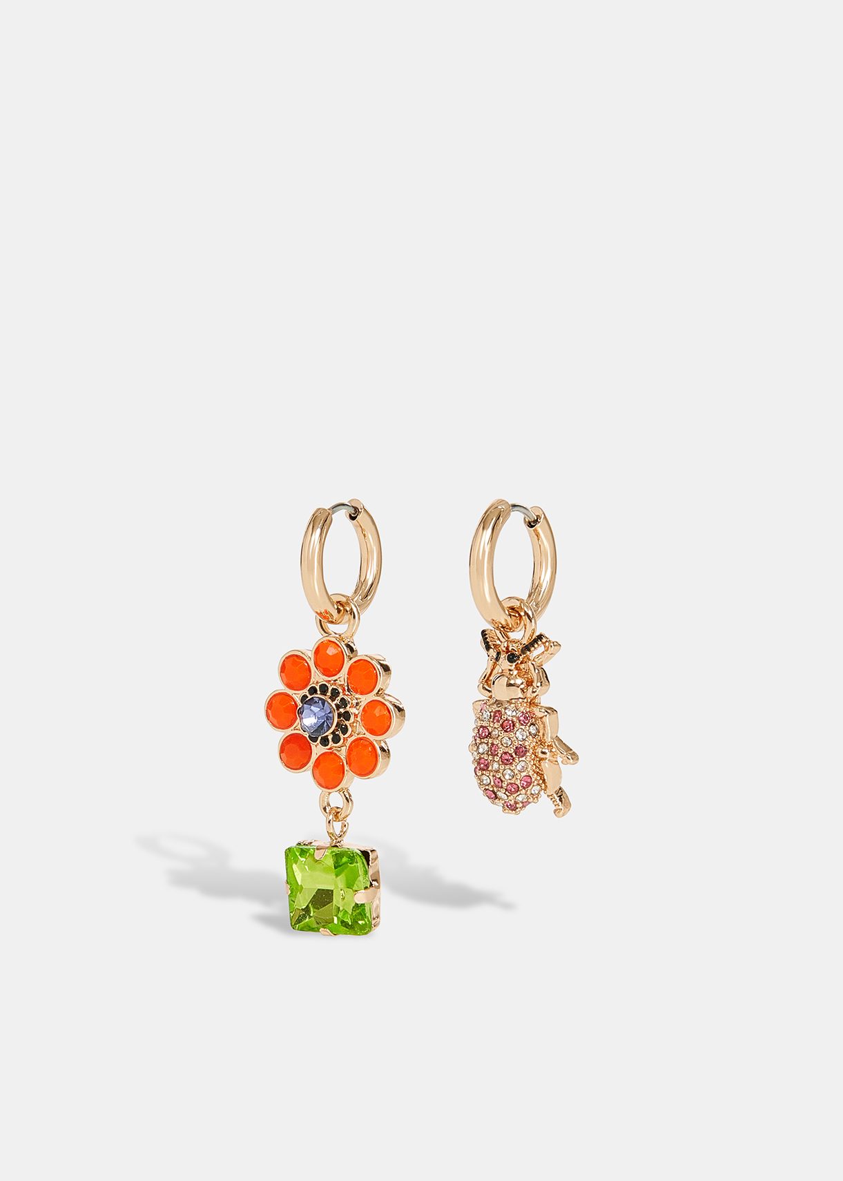 essentiel-antwerp-emetta-earrings-with-flower-and-beetle-pendants