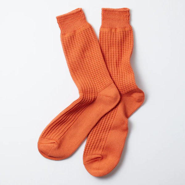 rototo-cotton-waffle-crew-socks-light-orange-3