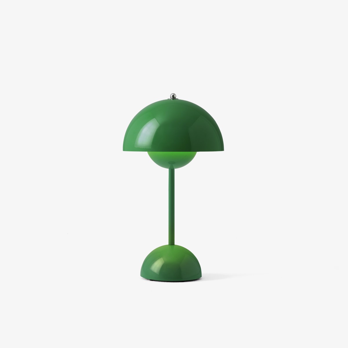 andtradition-flowerpot-vp9-portable-signal-green