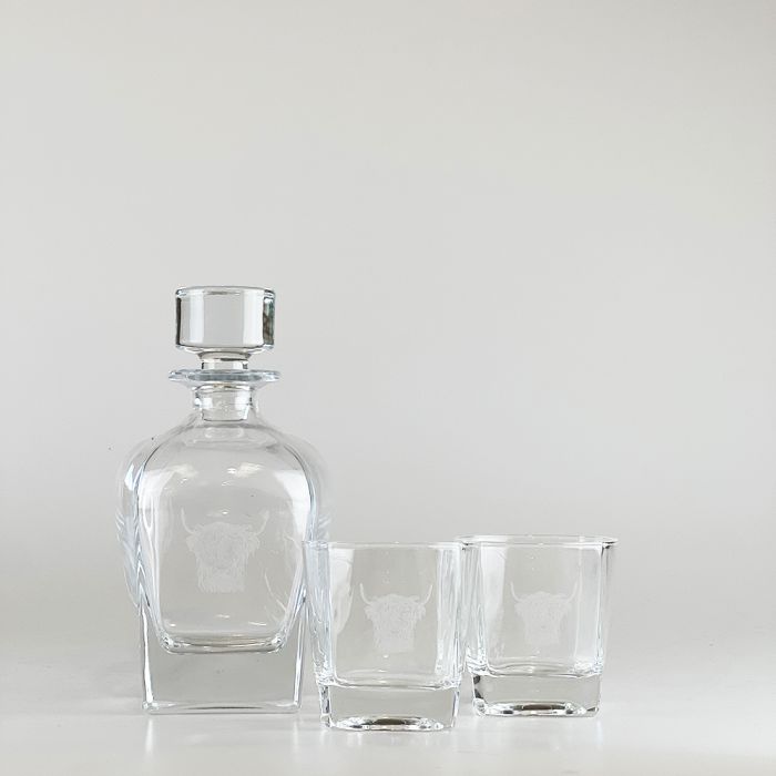 the-just-slate-company-glass-highland-cow-decanter-and-tumbler-set