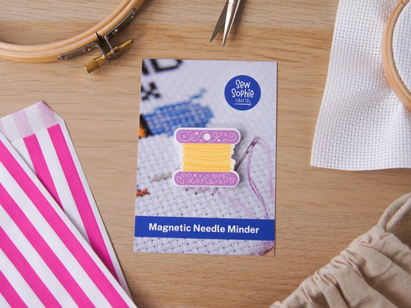 Sew Sophie Crafts Magnetic Needle Minder - Purple Bobbin
