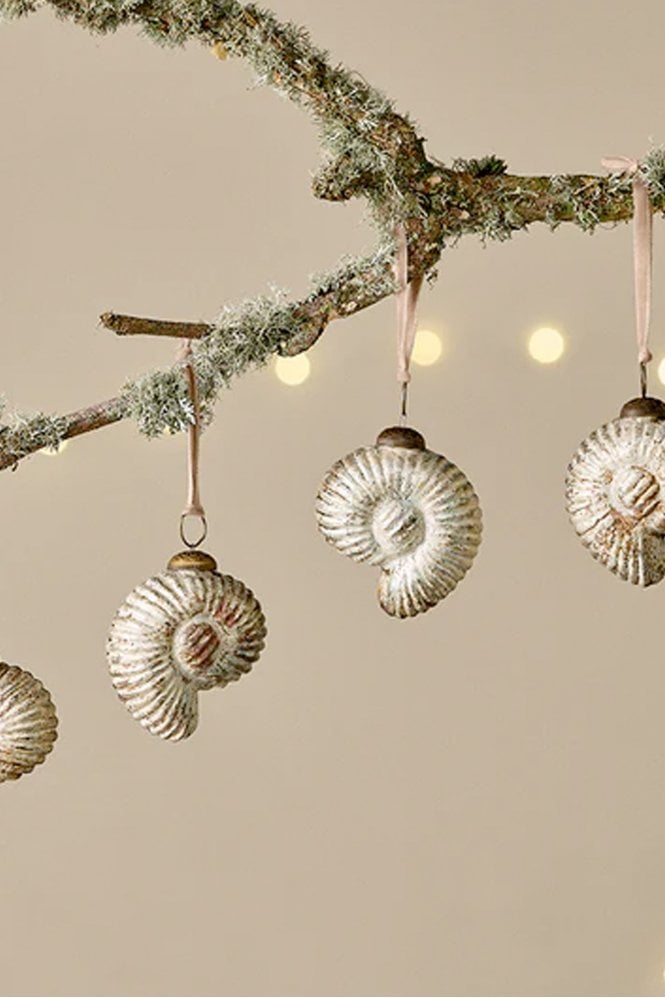 nkuku-sachin-shell-baubles-rustic-gold-set-of-4-1