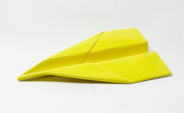 ceramiche-crescentini-aeroplanino-origami-giallo-art-2519