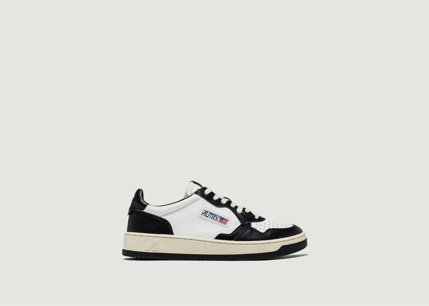 Autry Medalist Low Sneakers In White and Black Leather