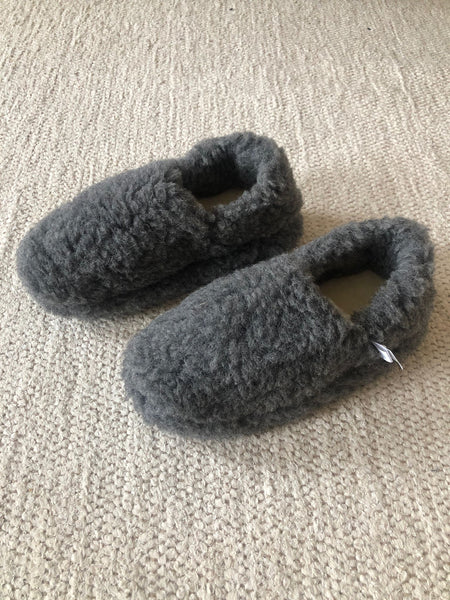 yoko-wool-siberian-slippers-one-tone-graphite