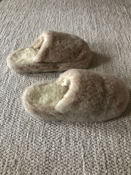 yoko-wool-siberian-slippers-mule-beige