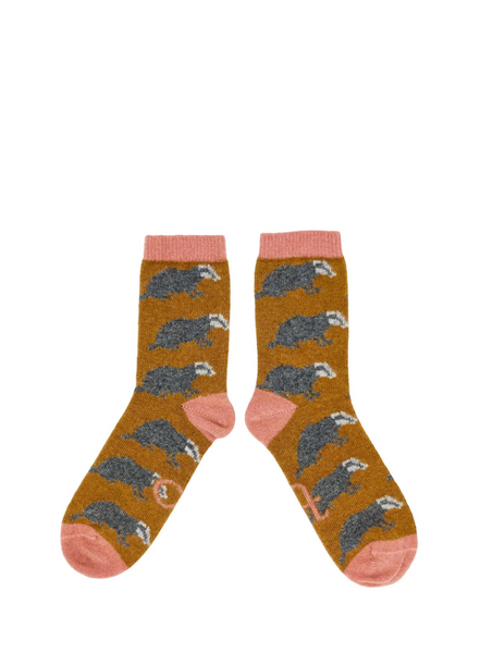 Catherine Tough Lambwool Ankle Socks In Mustard Badger From