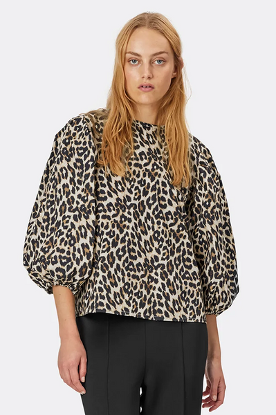 lollys-laundry-bergen-leopard-print-blouse