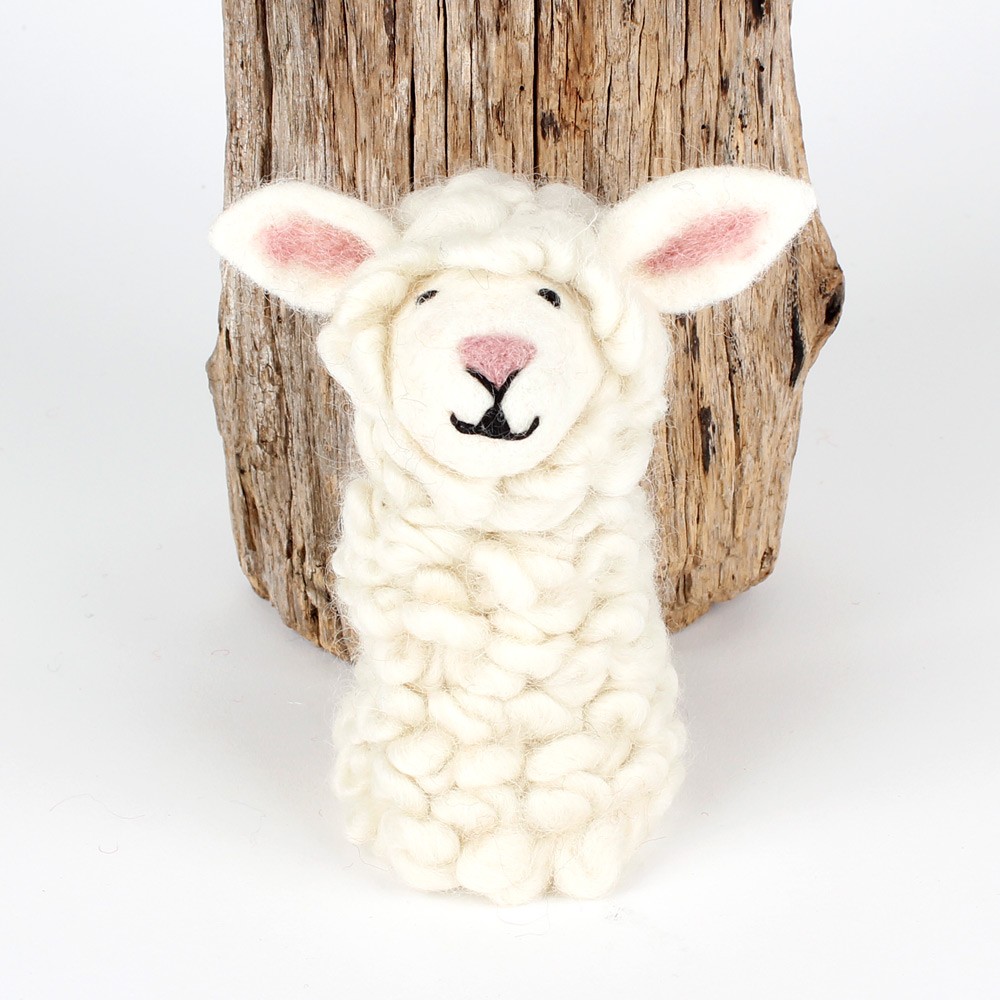 Sjaal met Verhaal Wool felt Egg warmer - Sheep
