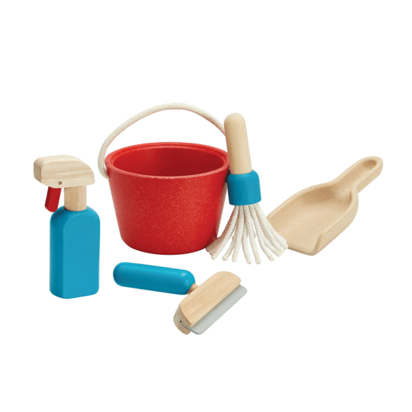 Plan Toys : Wooden Cleaning Set