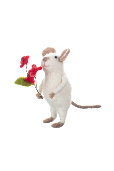 Shoeless Joe Mouse with Red Flowers Decoration